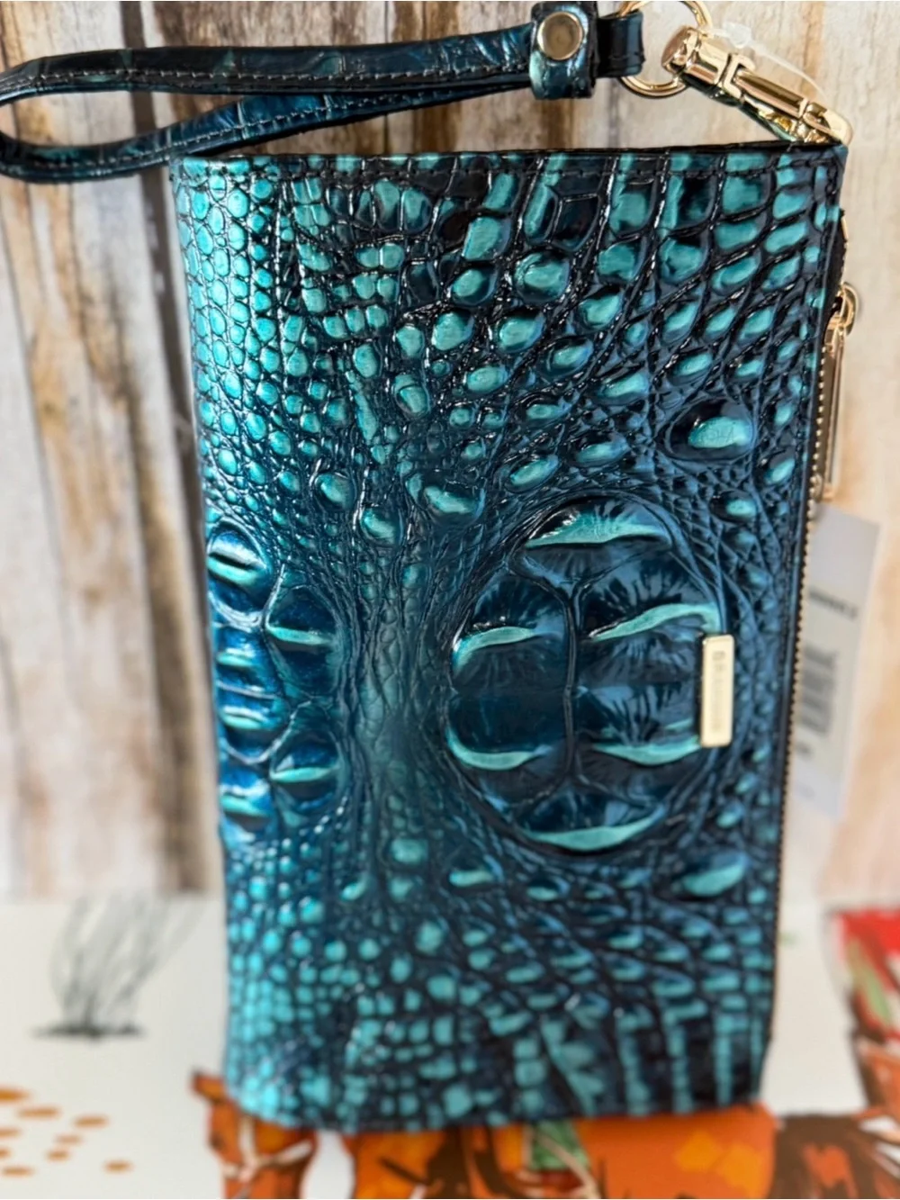 PERFECT EYE Brahmin DAISY Leather Wristlet Clutch BLUE PATINA assorted blue